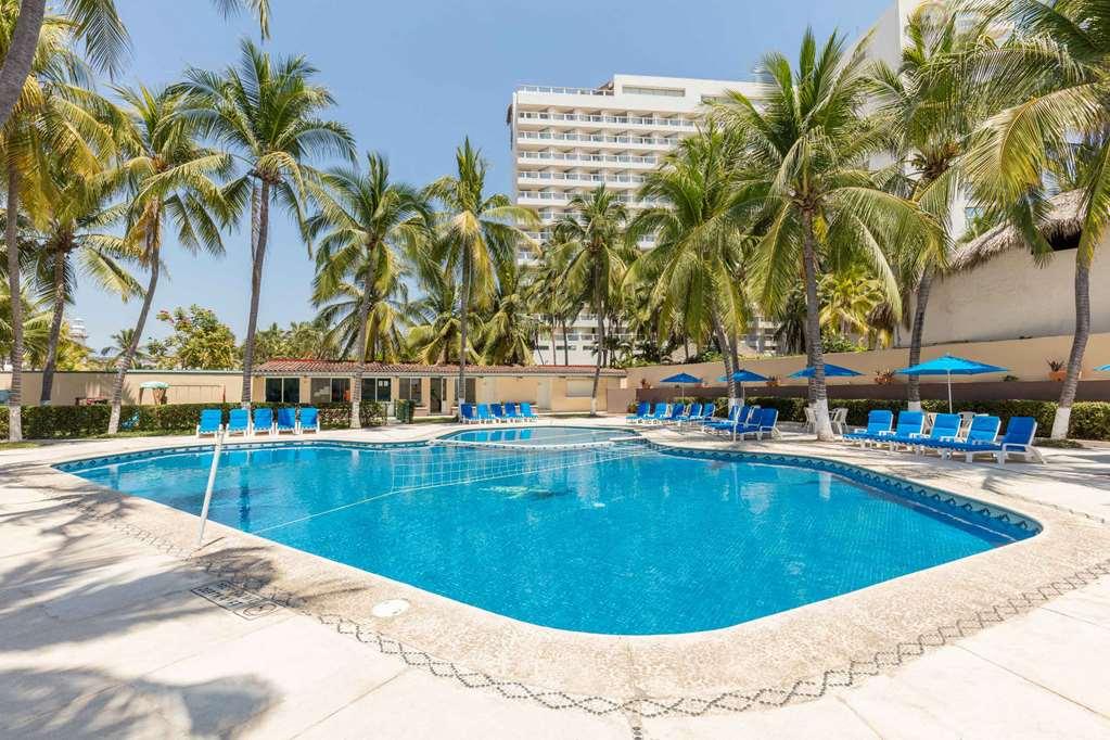 Posada Real Ixtapa اكستابا المطعم الصورة